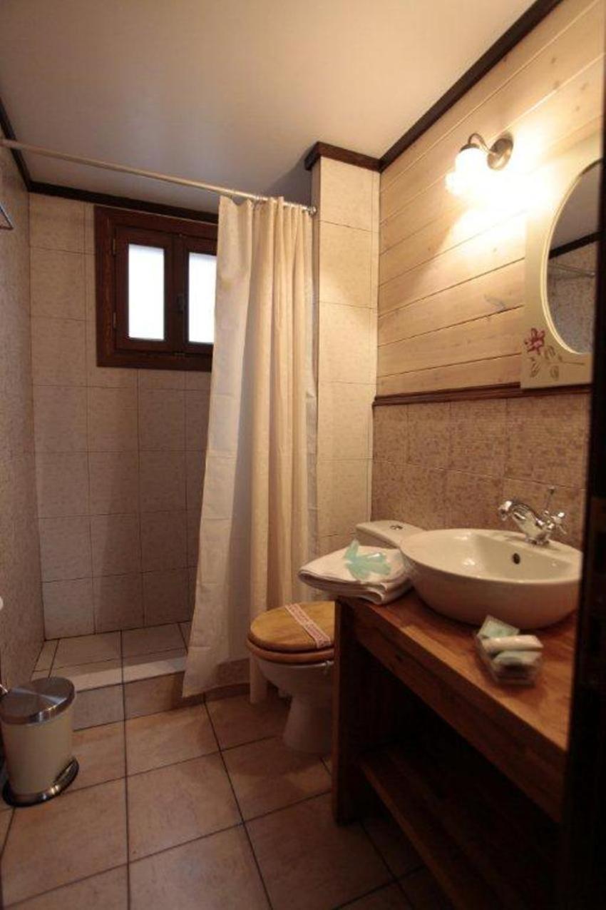 Efharis Filoxenon Apartment Feneos Ngoại thất bức ảnh