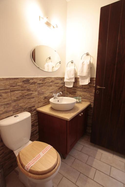 Efharis Filoxenon Apartment Feneos Phòng bức ảnh